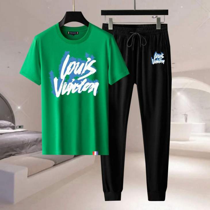 Picture of LV Shirt Pant Suits _SKULVM-3XL11Lr4422727
